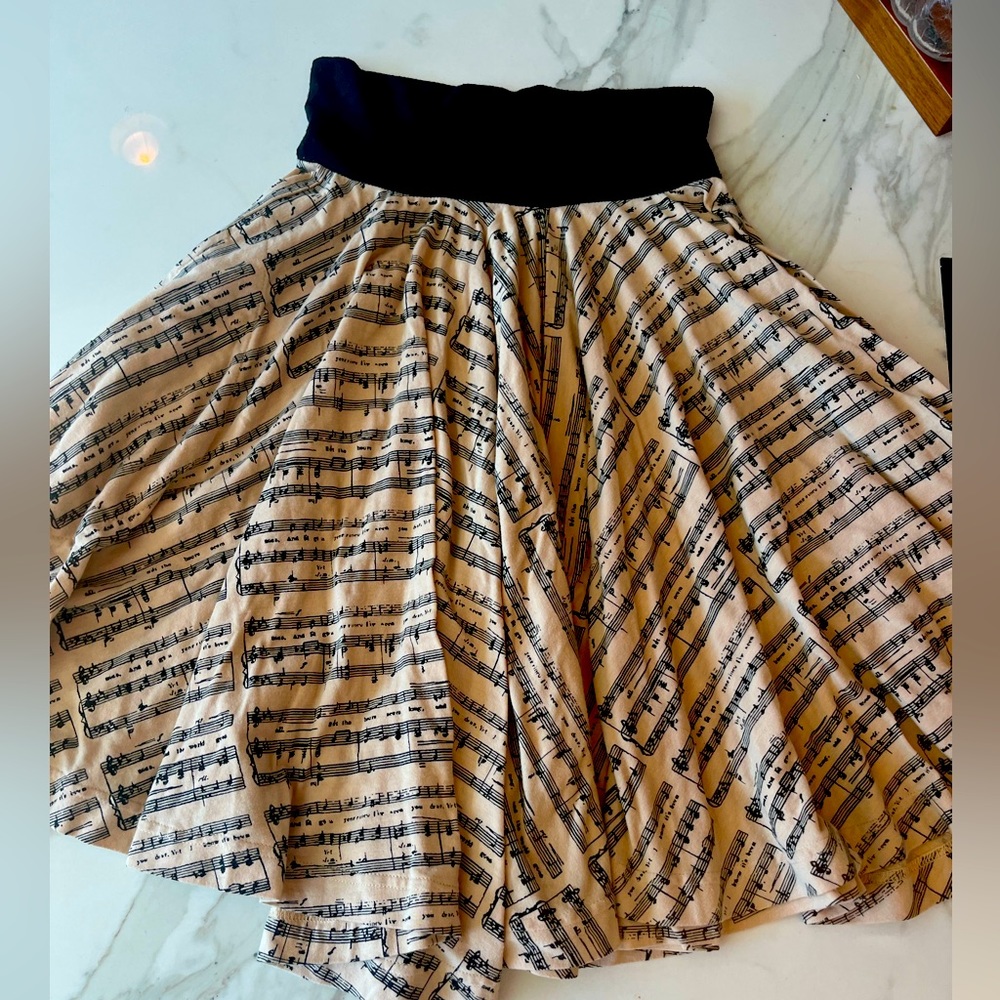 Adorable Effie’s Heart full skirt S/XS